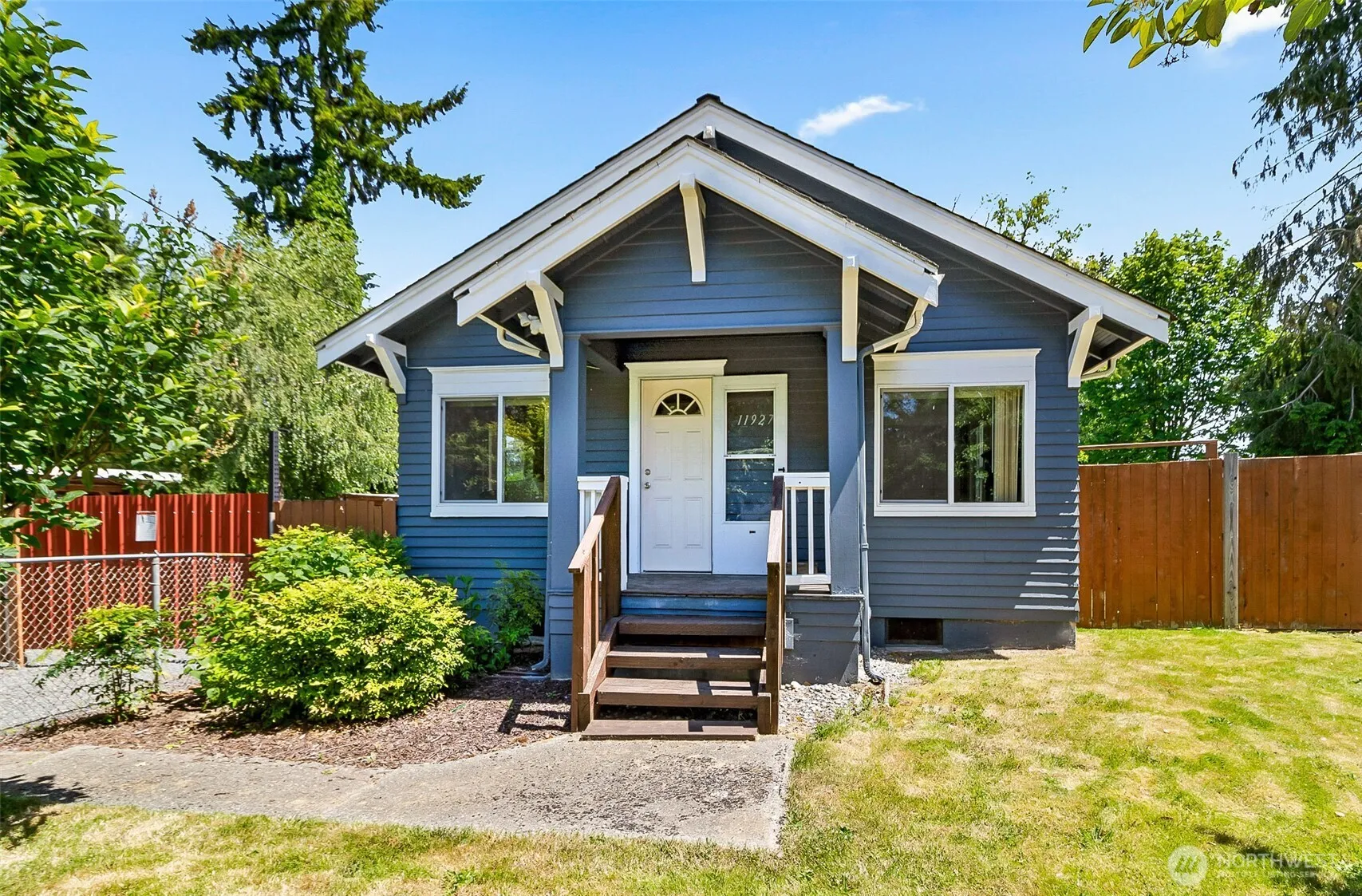 11927 E Gibson Road, Everett