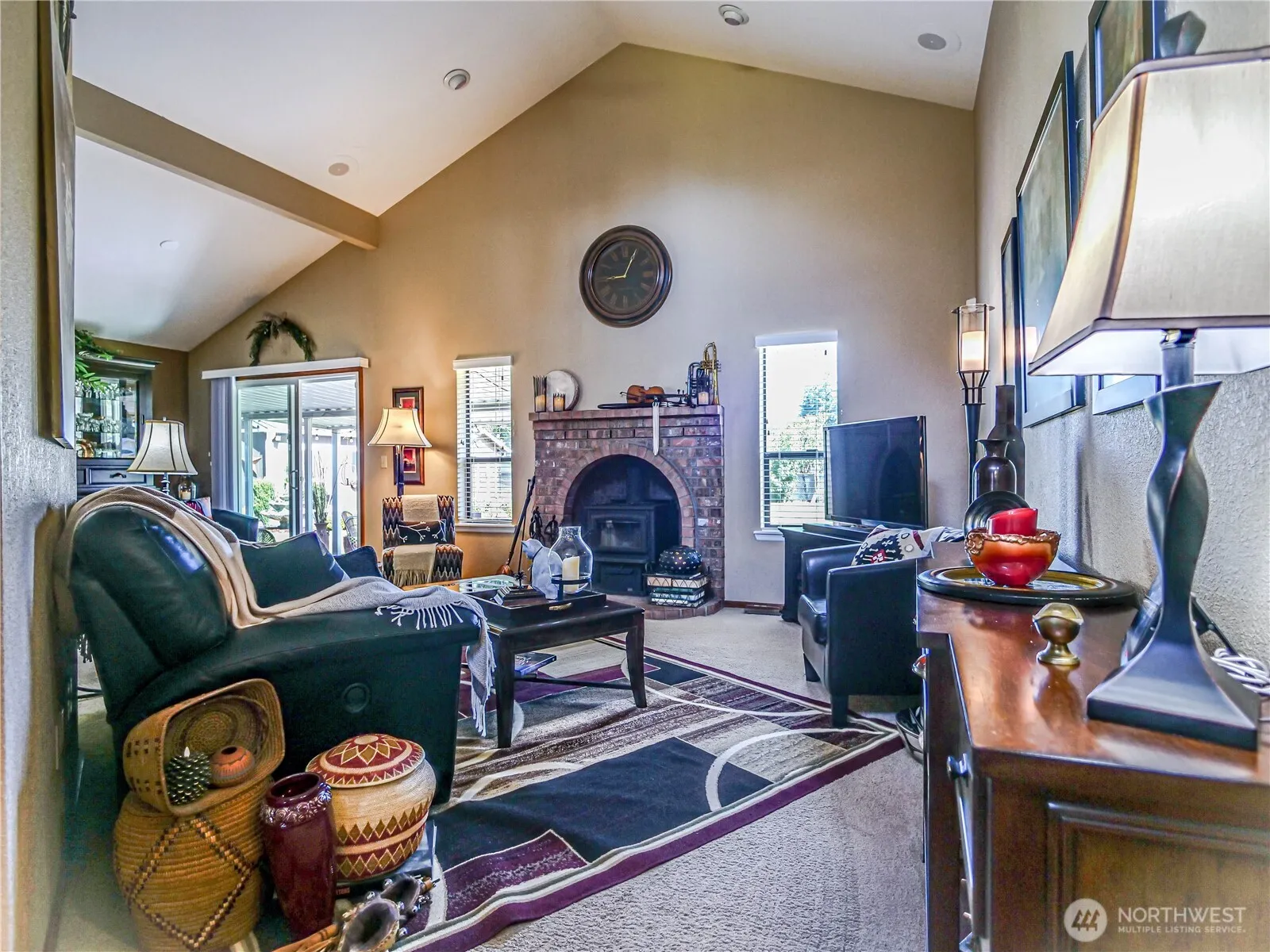 Property photo for 4425 65th Street E, Tacoma photo 3
