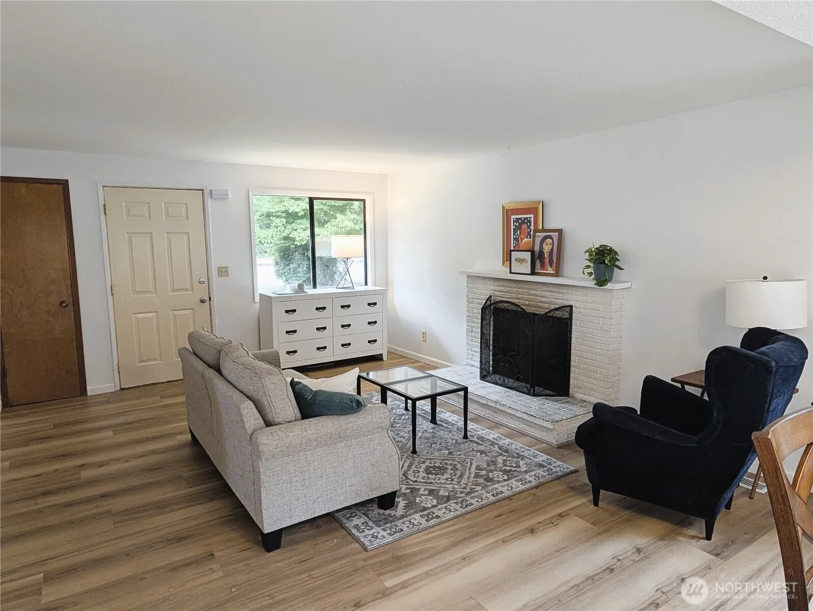 Property photo for 2407 Elliott Avenue Nw, Olympia photo 4