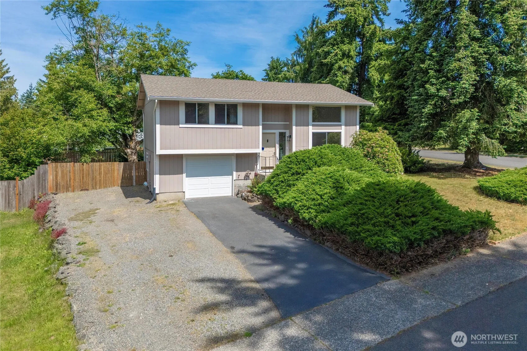 Property photo for 2107 25th Avenue Se, Puyallup photo 3
