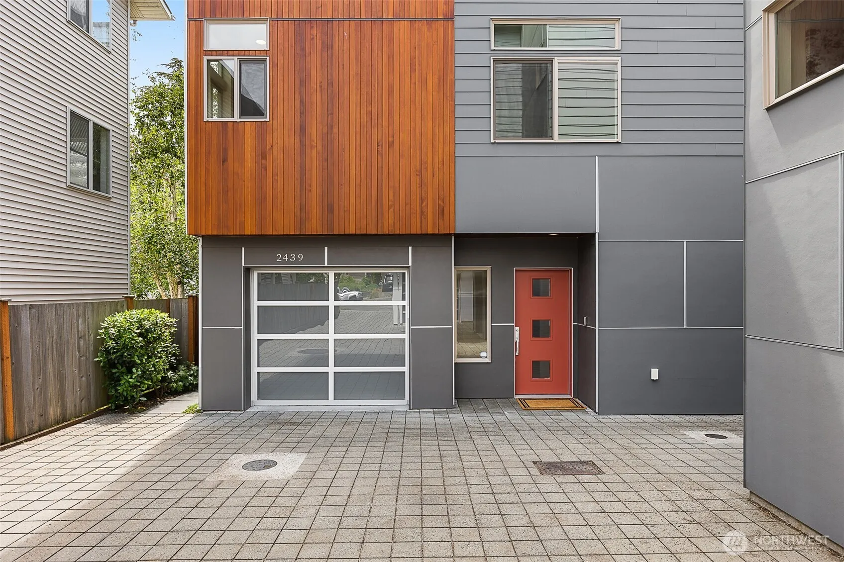 Property photo for 2439 Nw 62nd Street, Seattle photo 3