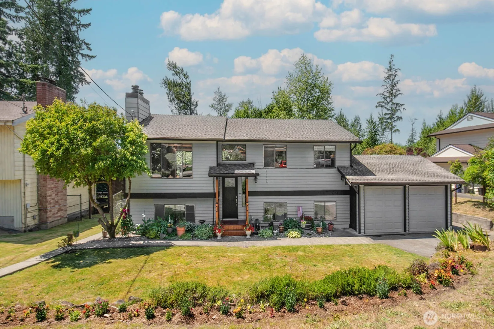 Property photo for 12602 Robinhood Lane, Snohomish