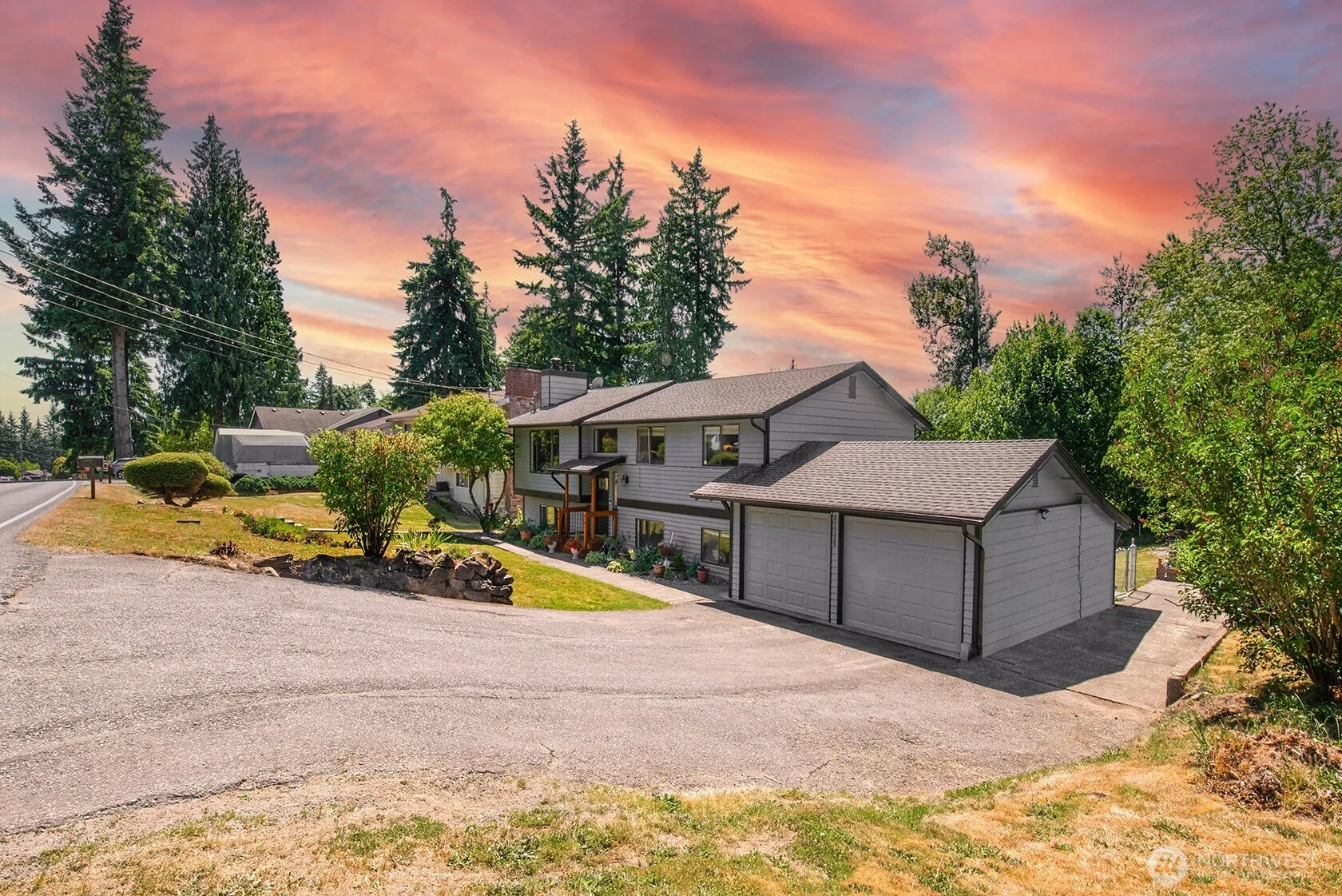 Property photo for 12602 Robinhood Lane, Snohomish photo 2