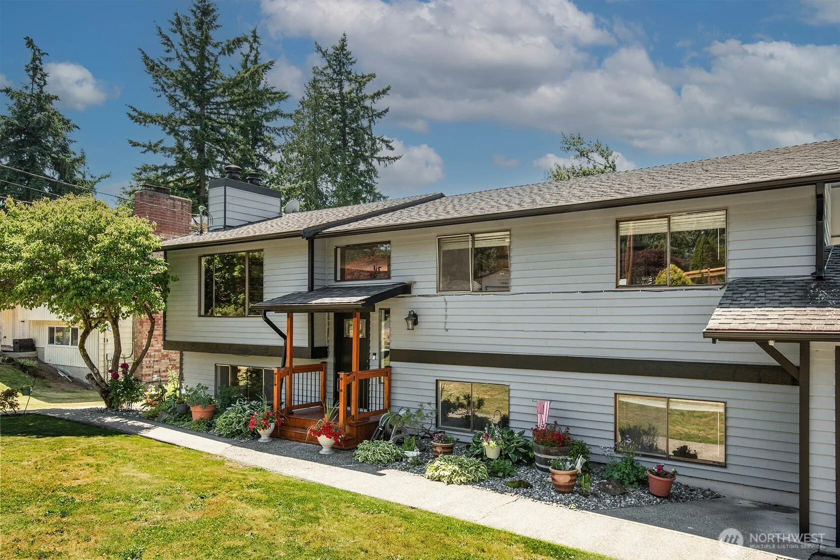 Property photo for 12602 Robinhood Lane, Snohomish photo 5