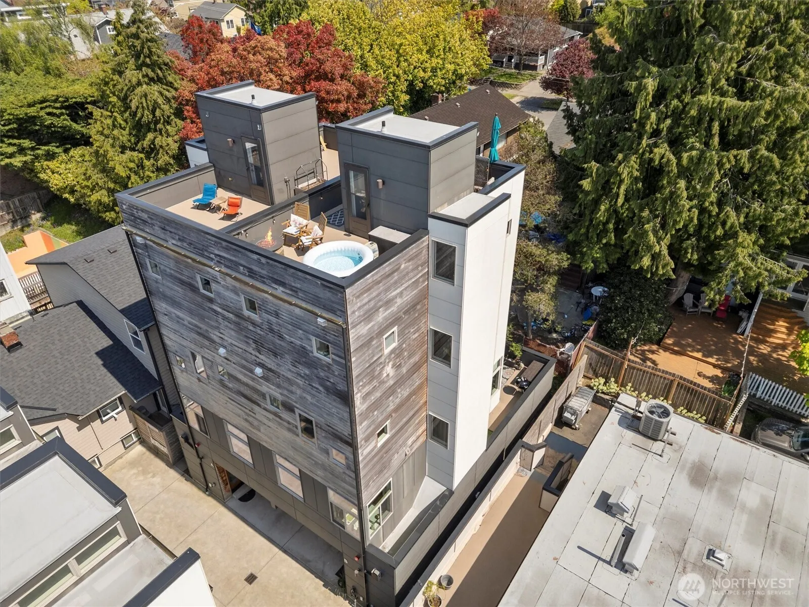Property photo for 3276 California Avenue Sw #b, Seattle