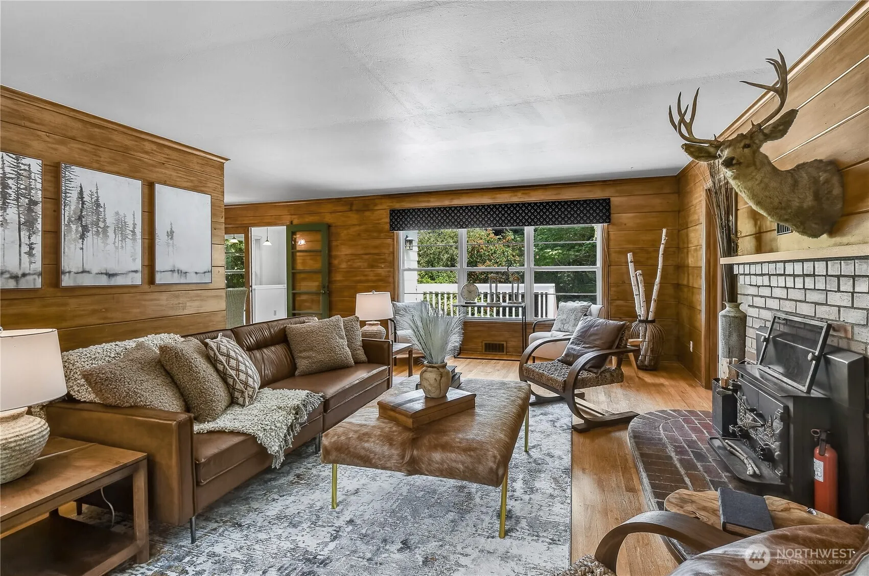 Property photo for 9206 49th Avenue Ne, Seattle photo 3