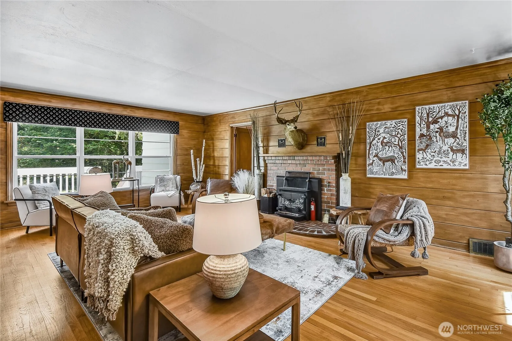 Property photo for 9206 49th Avenue Ne, Seattle photo 2