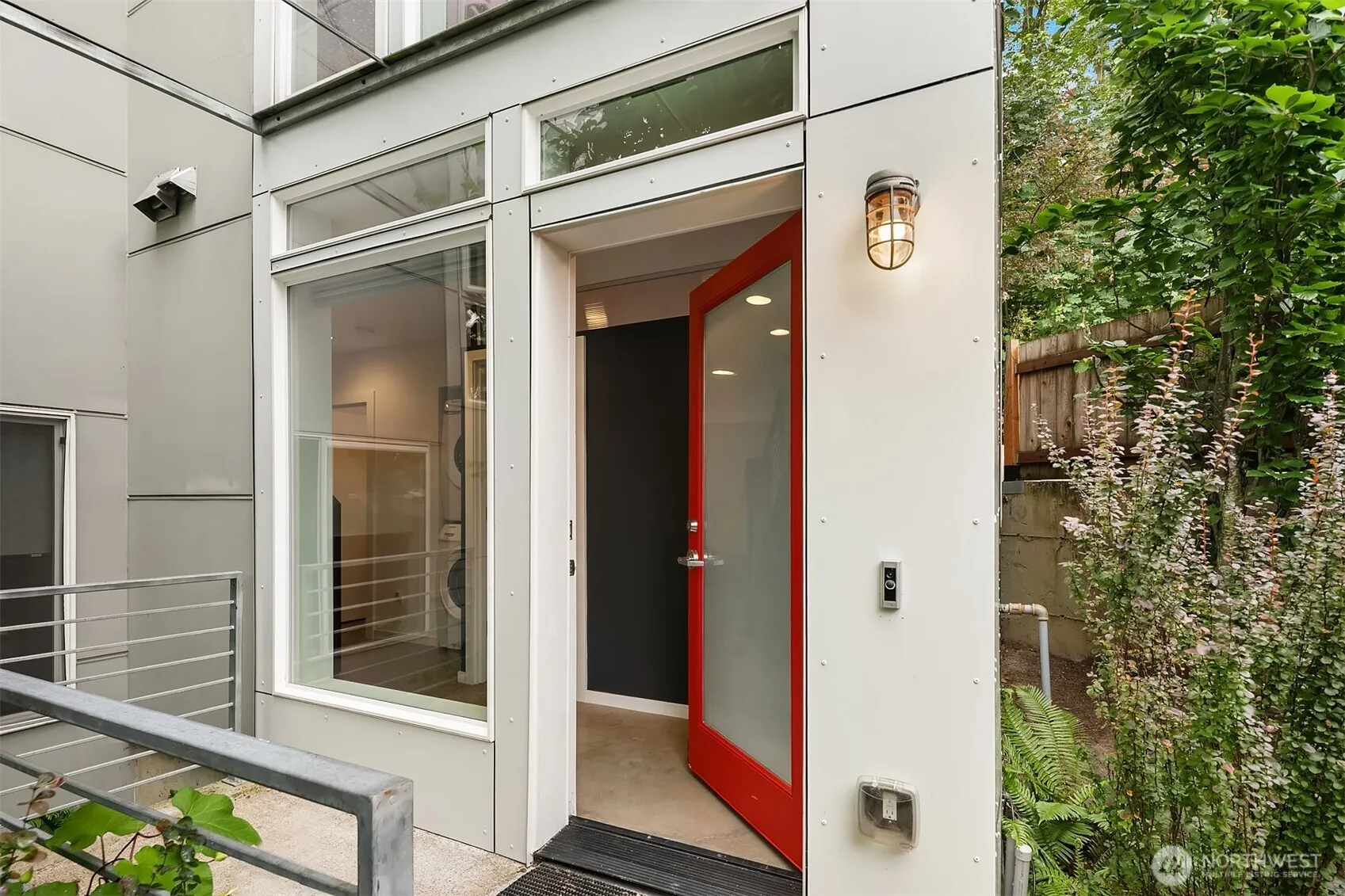 Property photo for 1009 Sturgus Avenue S, Seattle