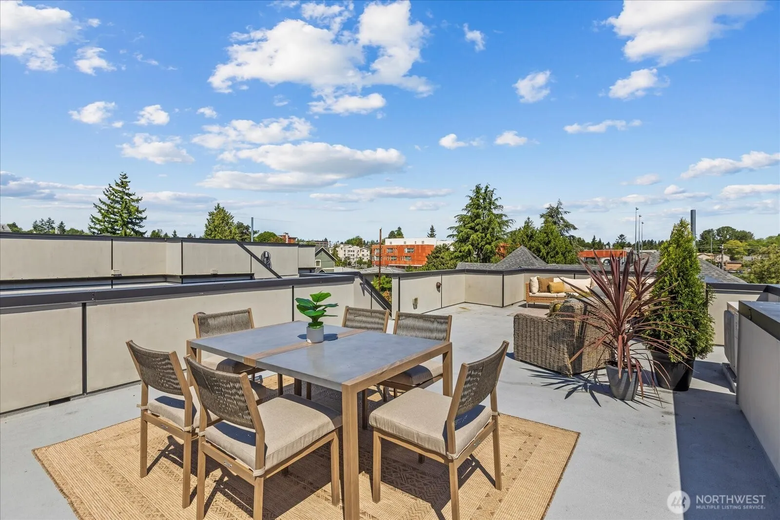 Property photo for 8838 Interlake Avenue N, Seattle photo 2