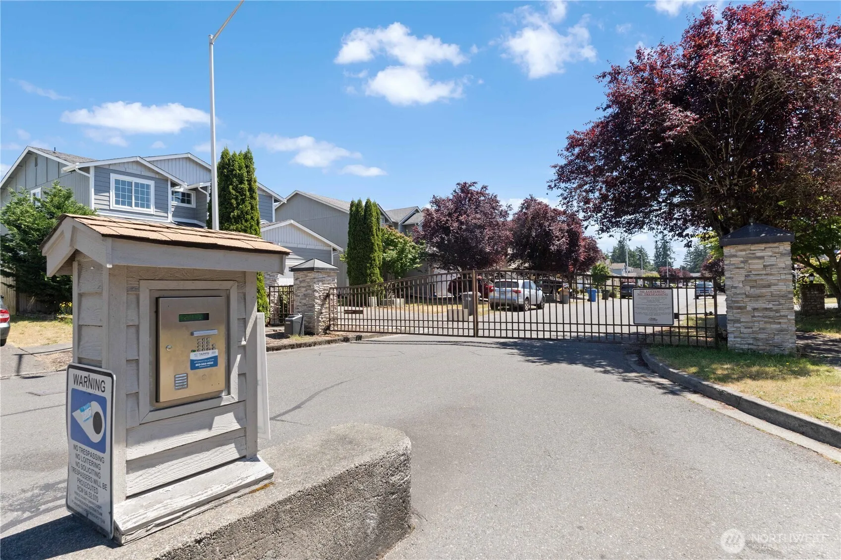 Property photo for 17830 25th Avenue E, Tacoma photo 3