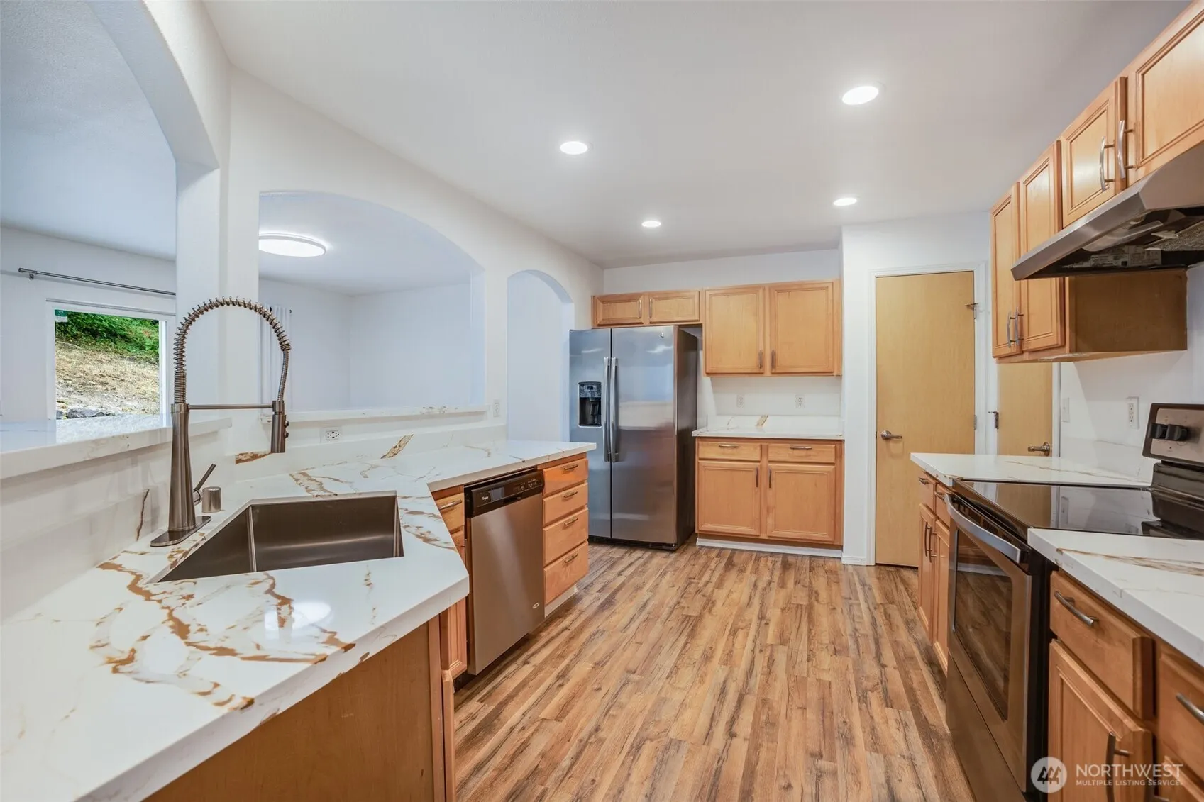 Property photo for 14926 Woodland Avenue E, Puyallup photo 4