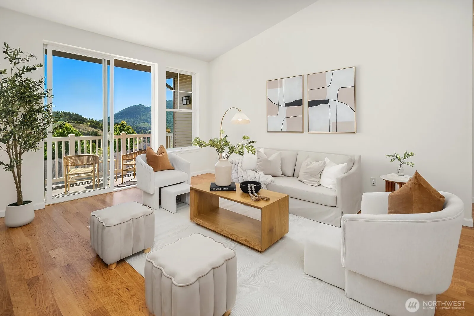 Property photo for 23420 Se Black Nugget Road #e-302, Issaquah photo 4