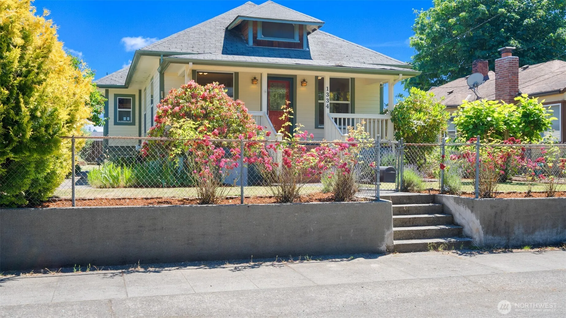 Property photo for 1334 Elizabeth Avenue, Bremerton