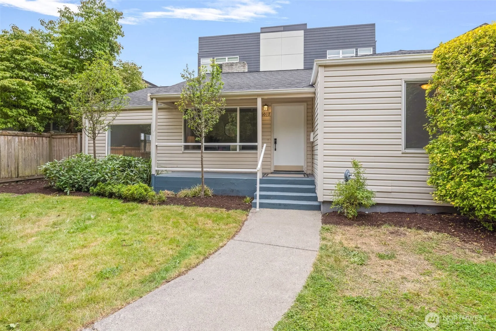 Property photo for 6017 Fauntleroy Way Sw, Seattle