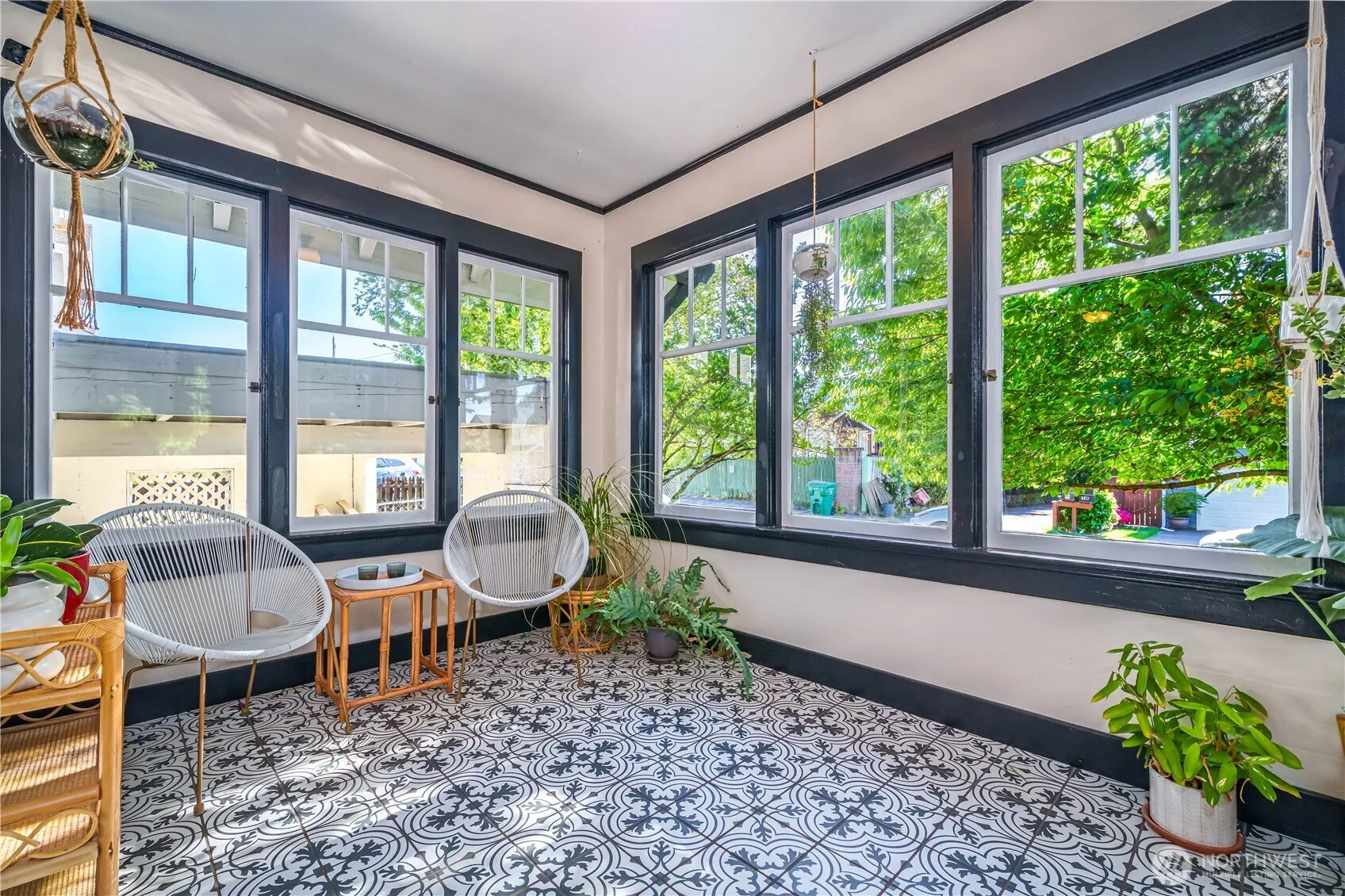 Property photo for 9316 7th Ave S, Seattle photo 4