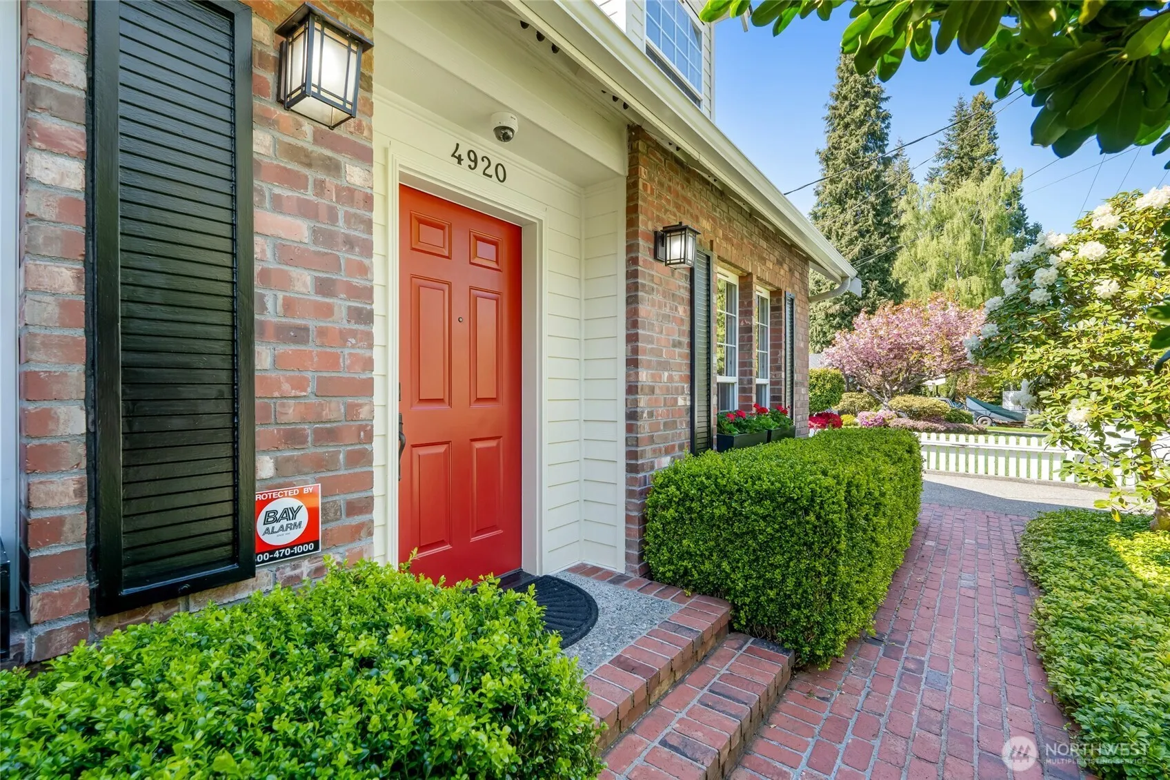 Property photo for 4920 Seahurst Avenue, Everett photo 5