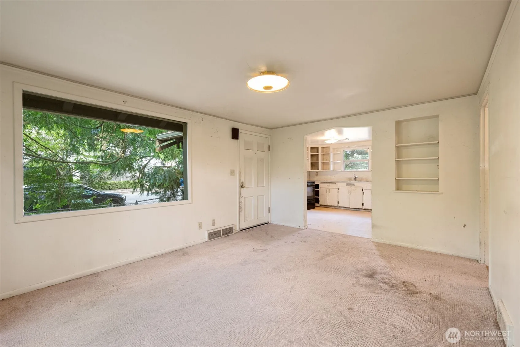 Property photo for 11716 16th Avenue Ne, Seattle photo 5