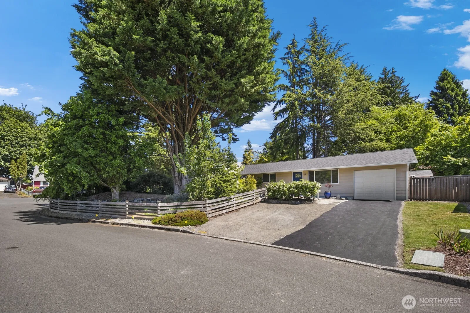 Property photo for 422 210th Street Sw, Lynnwood