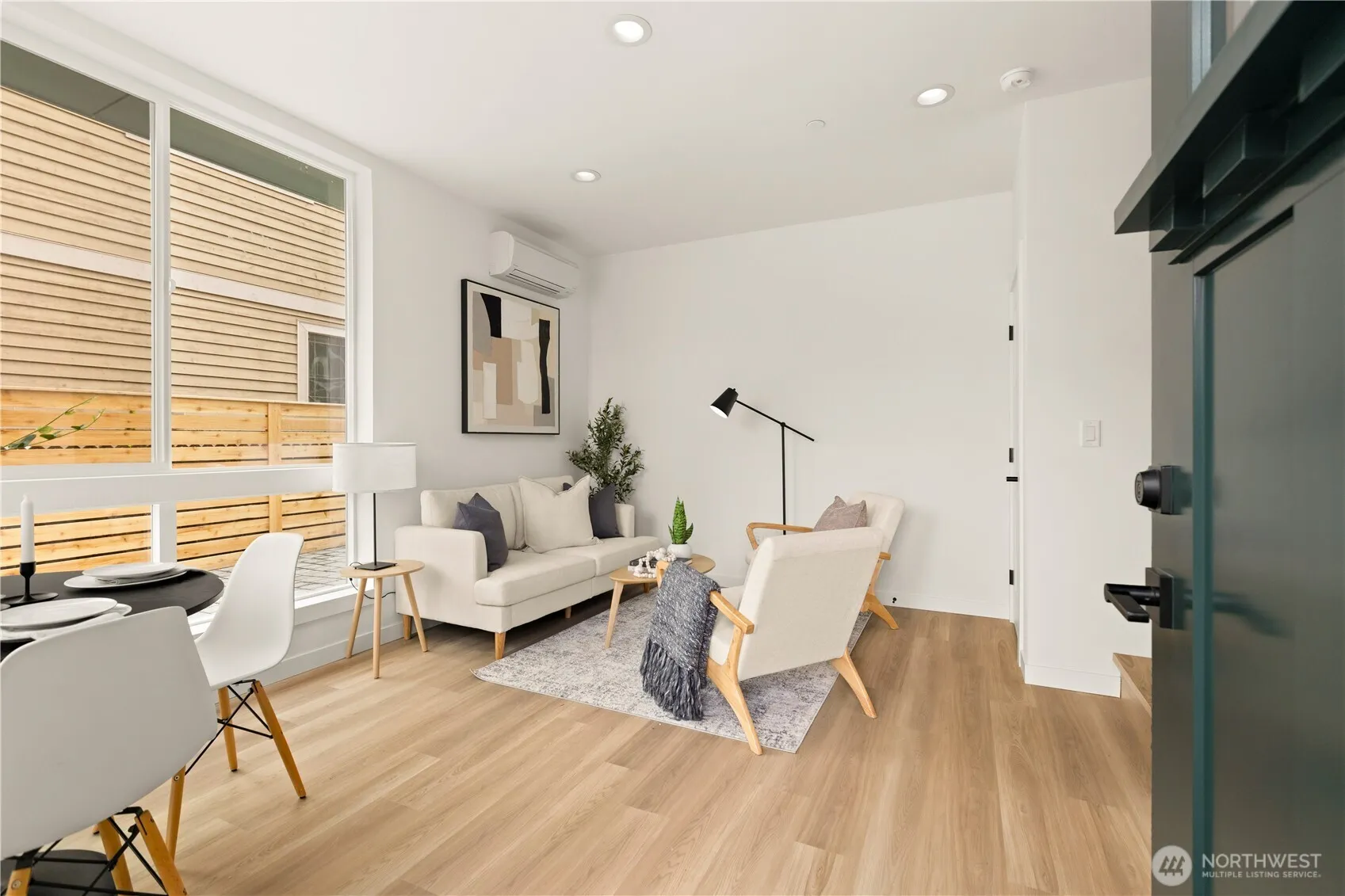 Property photo for 1525 N 39th Street, Seattle photo 4