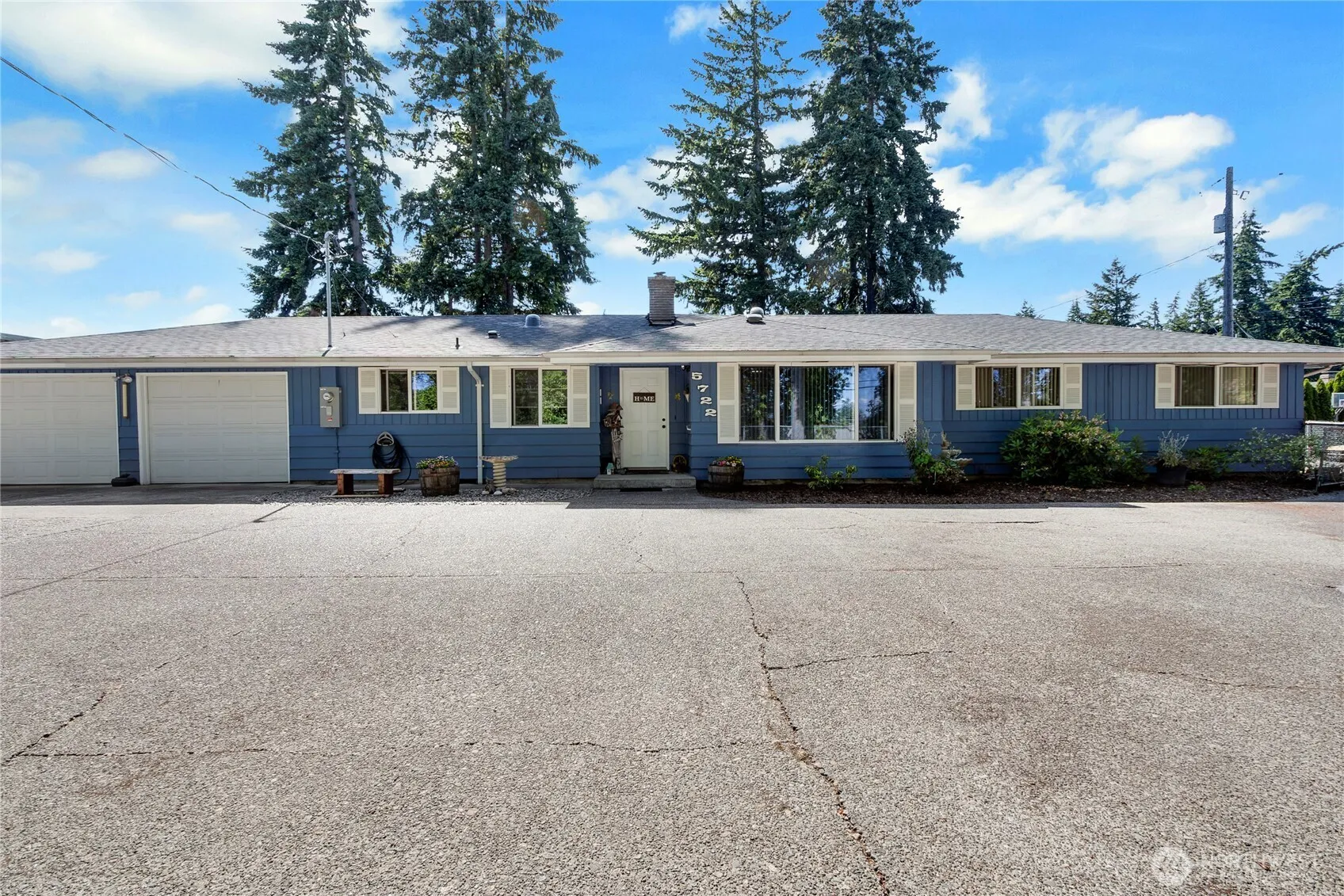 Property photo for 5722 44th Avenue E, Tacoma photo 2