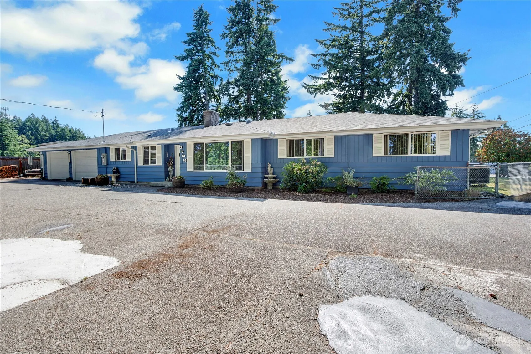 Property photo for 5722 44th Avenue E, Tacoma