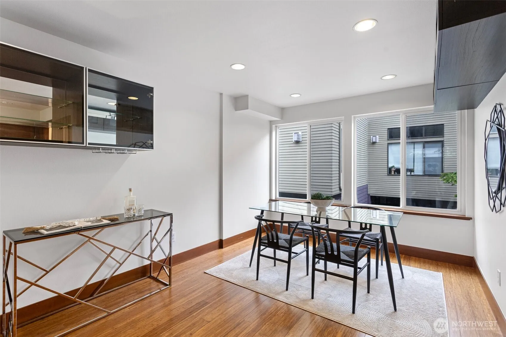 Property photo for 566 Mcgraw Street, Seattle photo 5