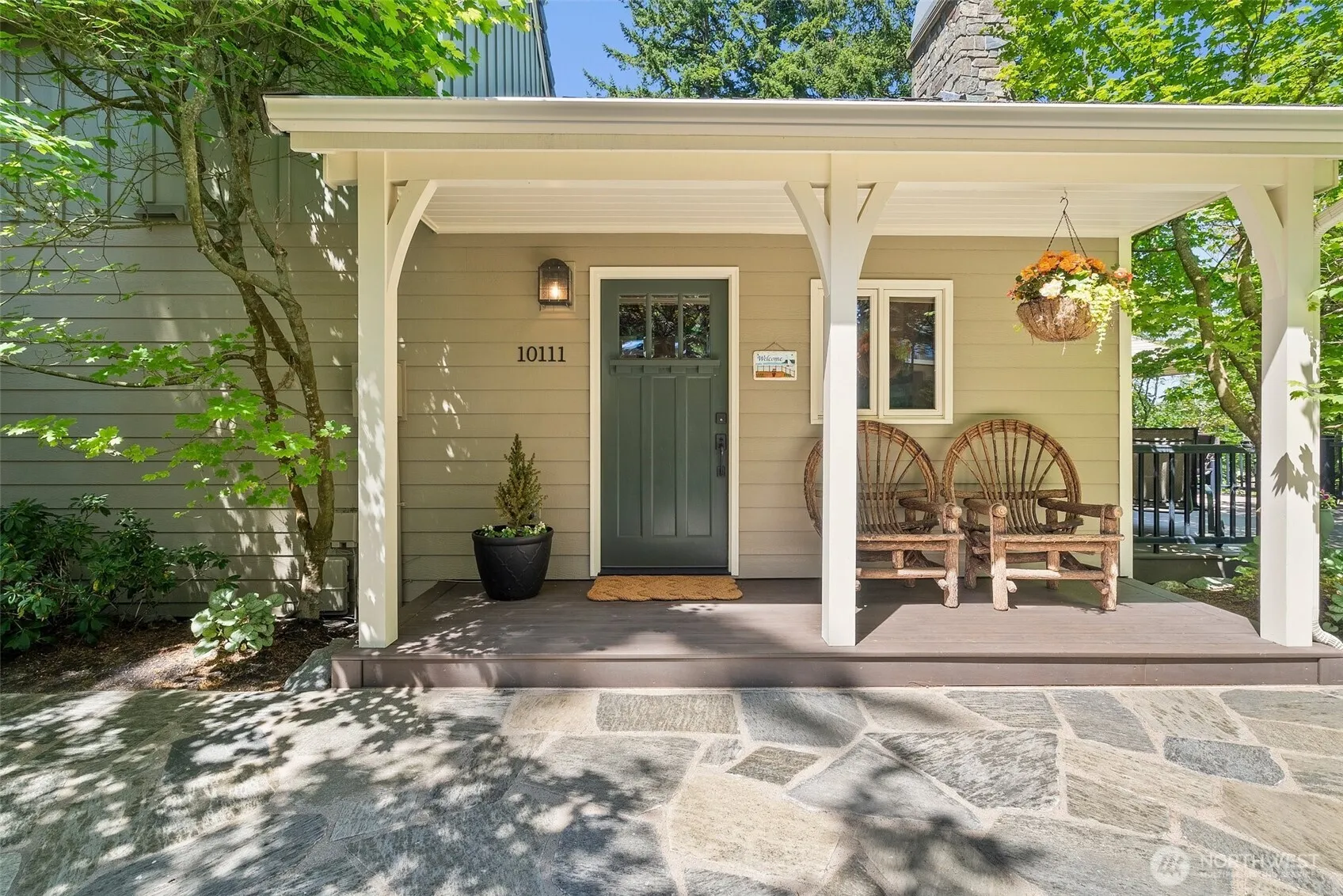 Property photo for 10111 Steamboat Island Road Nw, Olympia photo 3
