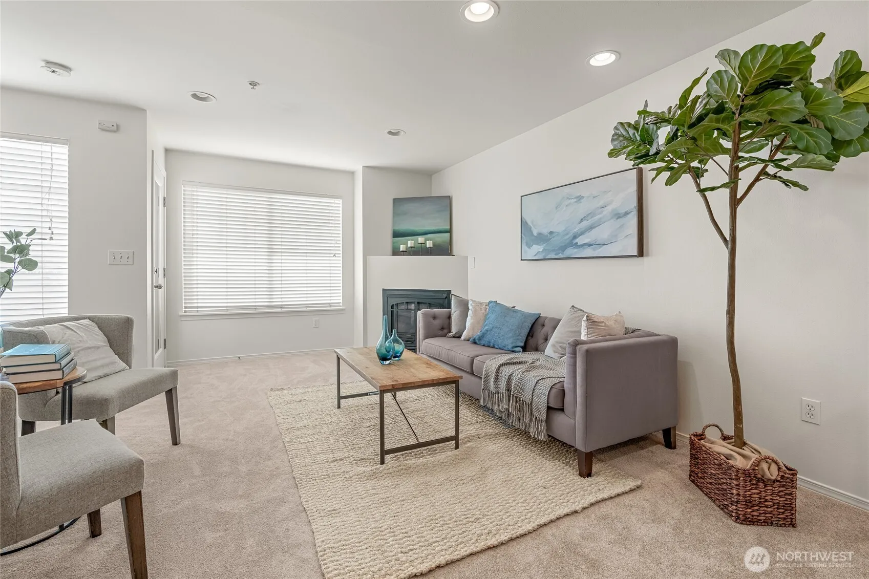 Property photo for 1135 N 92nd Street #b, Seattle photo 3