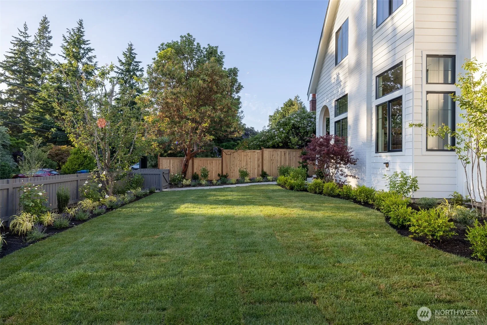 Property photo for 12544 2nd Avenue Nw, Seattle photo 3