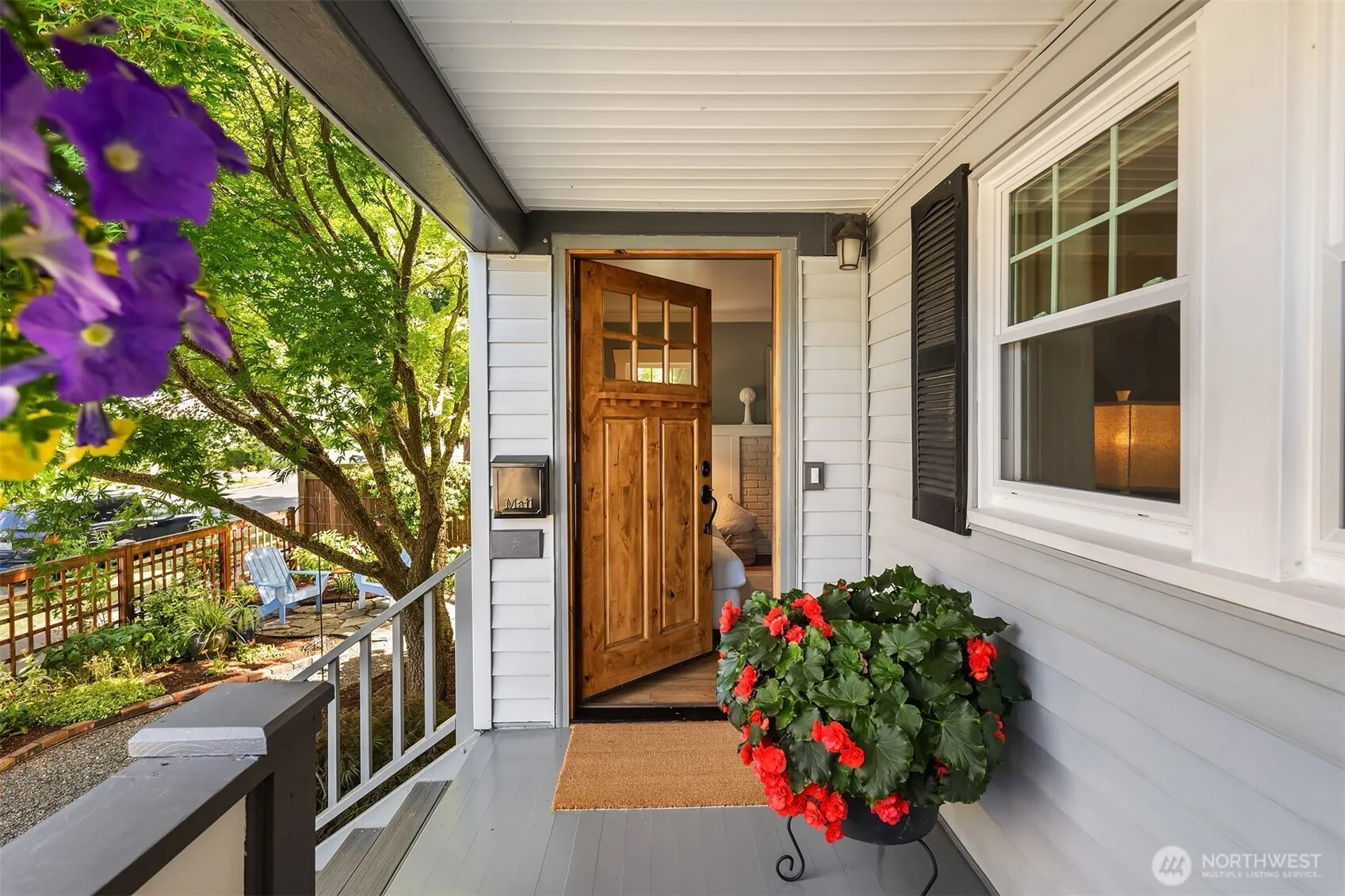Property photo for 3225 Walnut Avenue Sw, Seattle photo 5