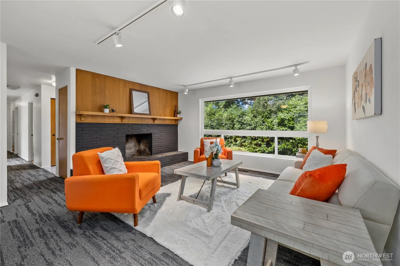 Property photo for 4117 Ne 107th Street, Seattle photo 2