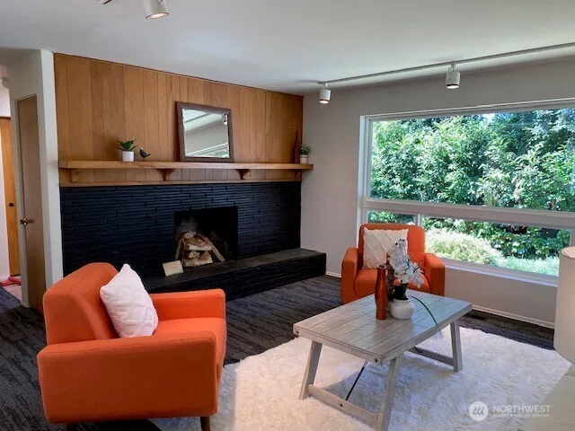 Property photo for 4117 Ne 107th Street, Seattle photo 3