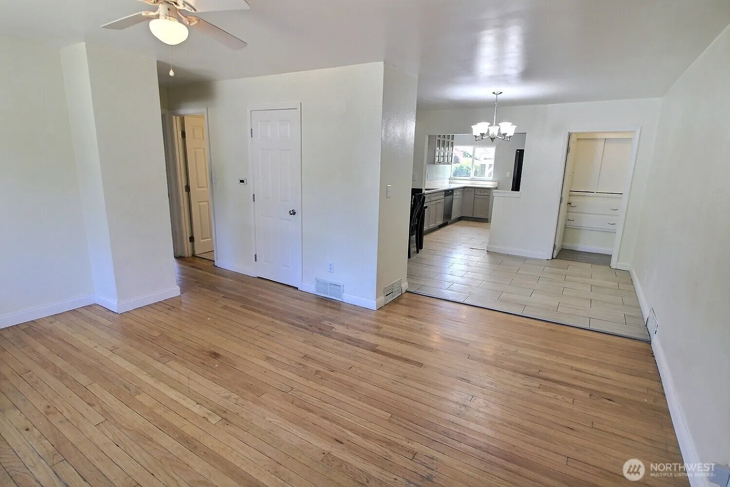 Property photo for 2309 Ne 9th Place, Renton photo 2
