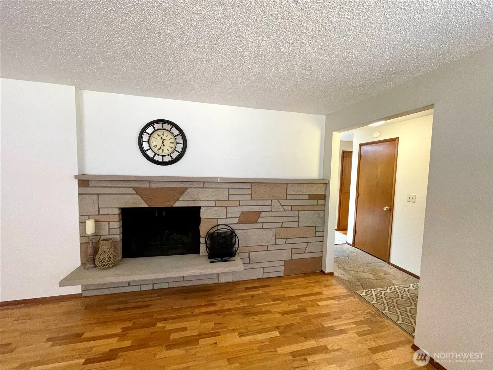 Property photo for 14515 25th Avenue Ct E, Tacoma photo 5
