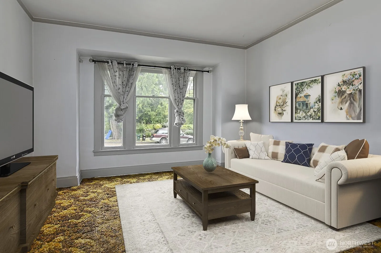 Property photo for 3823 Densmore Avenue N, Seattle photo 3