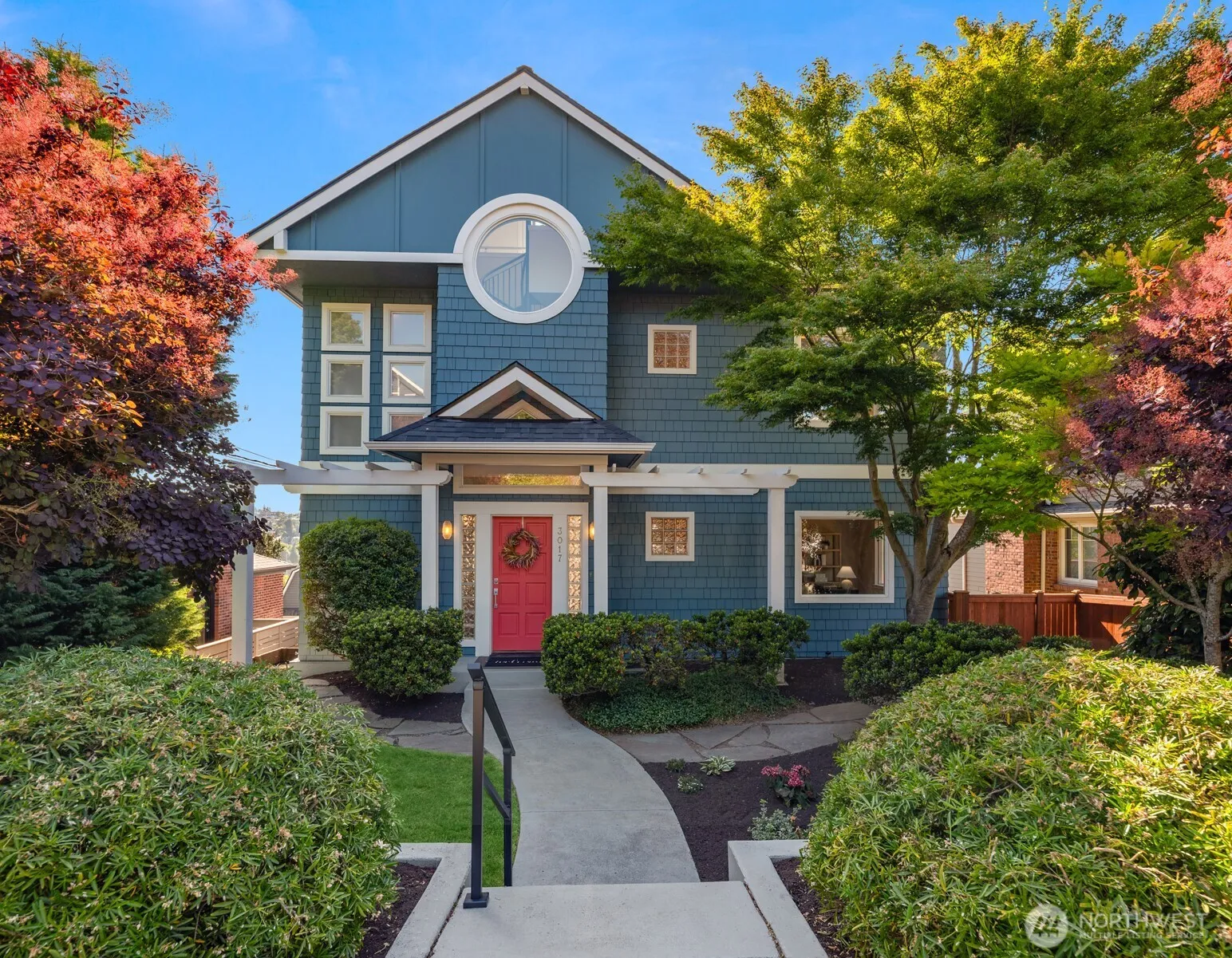 Property photo for 3017 12th Avenue W, Seattle