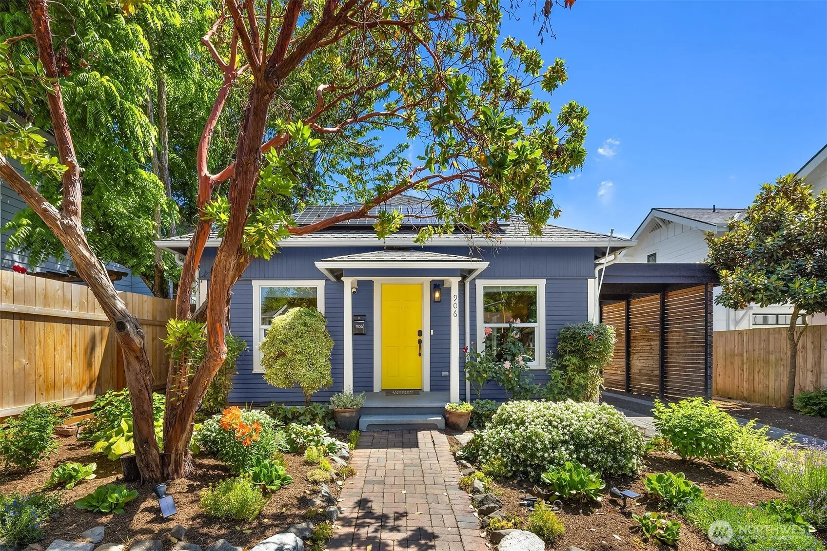Property photo for 906 24th Avenue S, Seattle