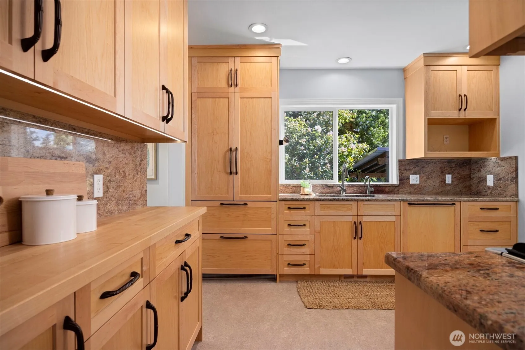 Property photo for 2921 Ellis Street, Bellingham photo 5