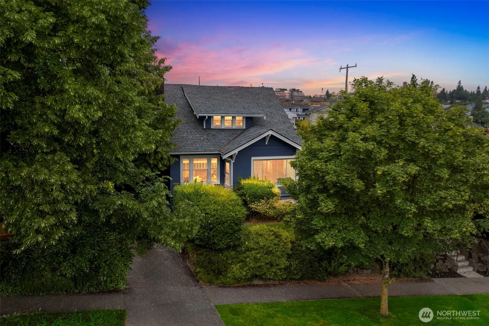 Property photo for 4745 35th Avenue Sw, Seattle