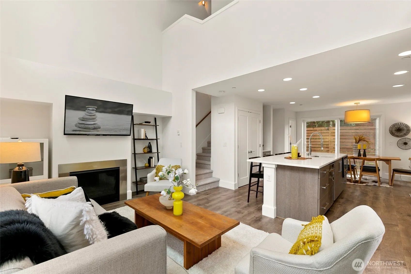 Property photo for 3610 1st Avenue Nw #a, Seattle photo 4