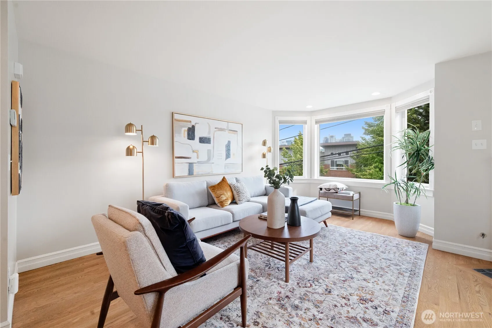 Property photo for 400 Aloha Street, Seattle photo 4