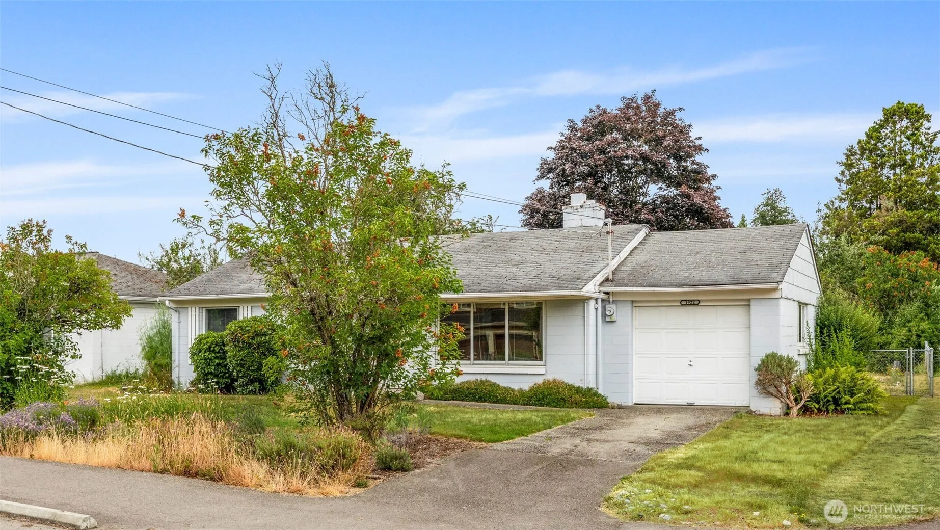Property photo for 1922 Ne 135th Street, Seattle