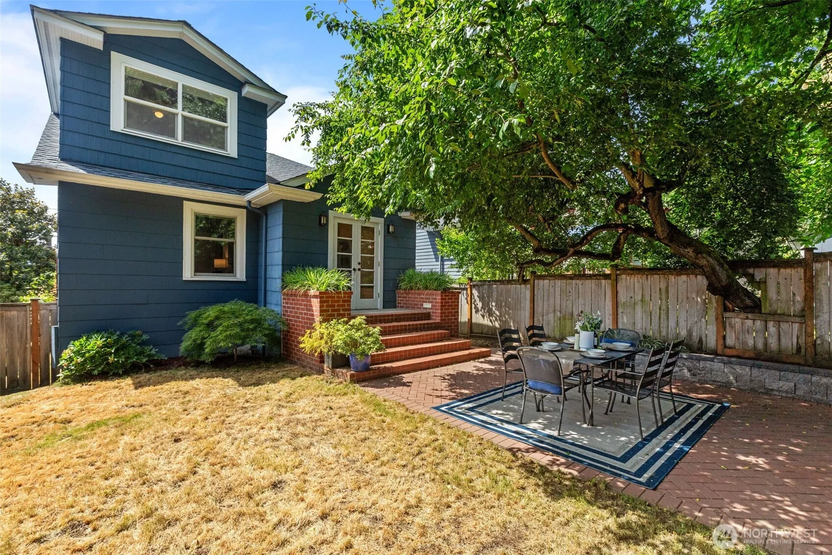 Property photo for 6218 26th Ave Ne, Seattle photo 4