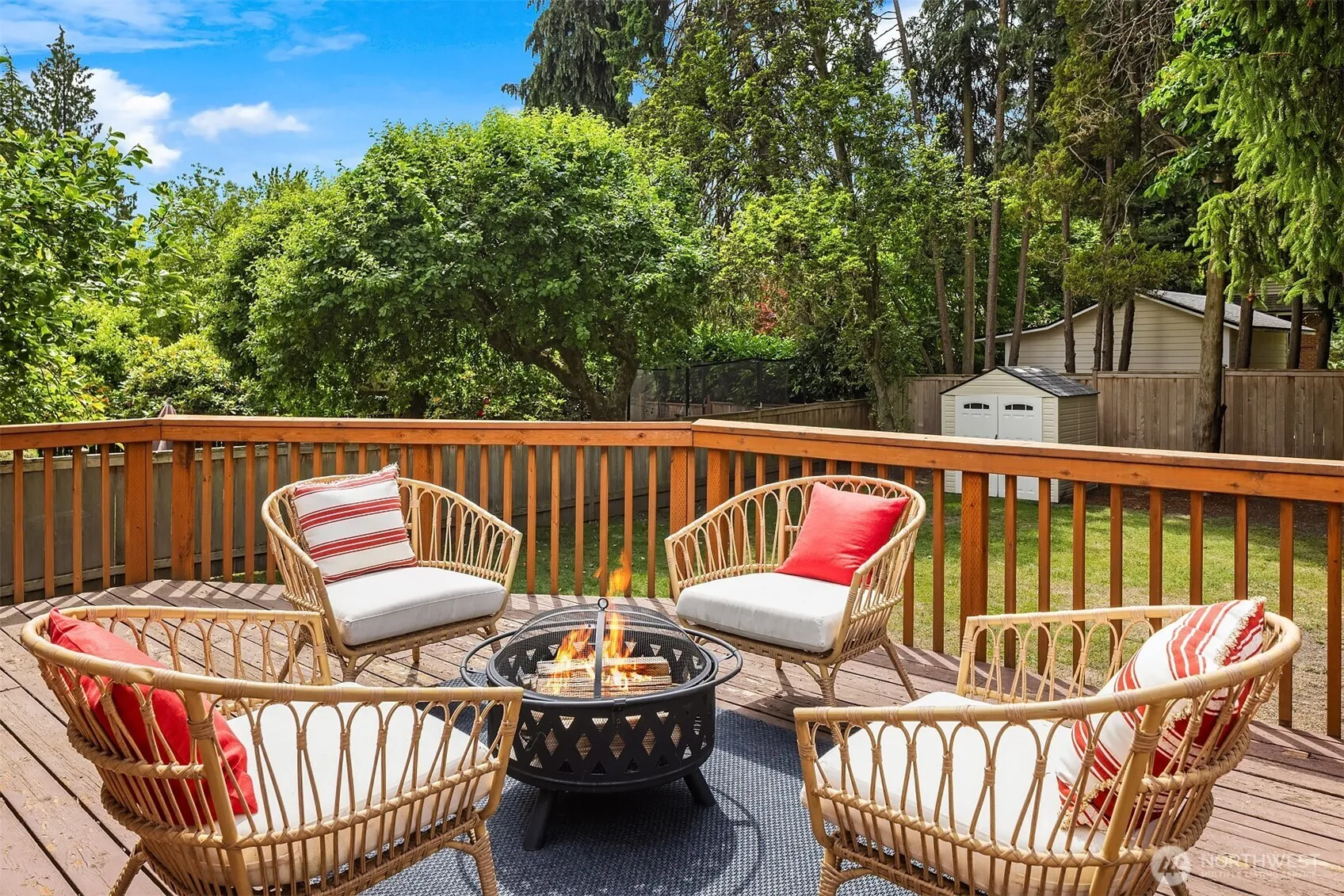 Property photo for 6541 45th Avenue Ne, Seattle photo 3