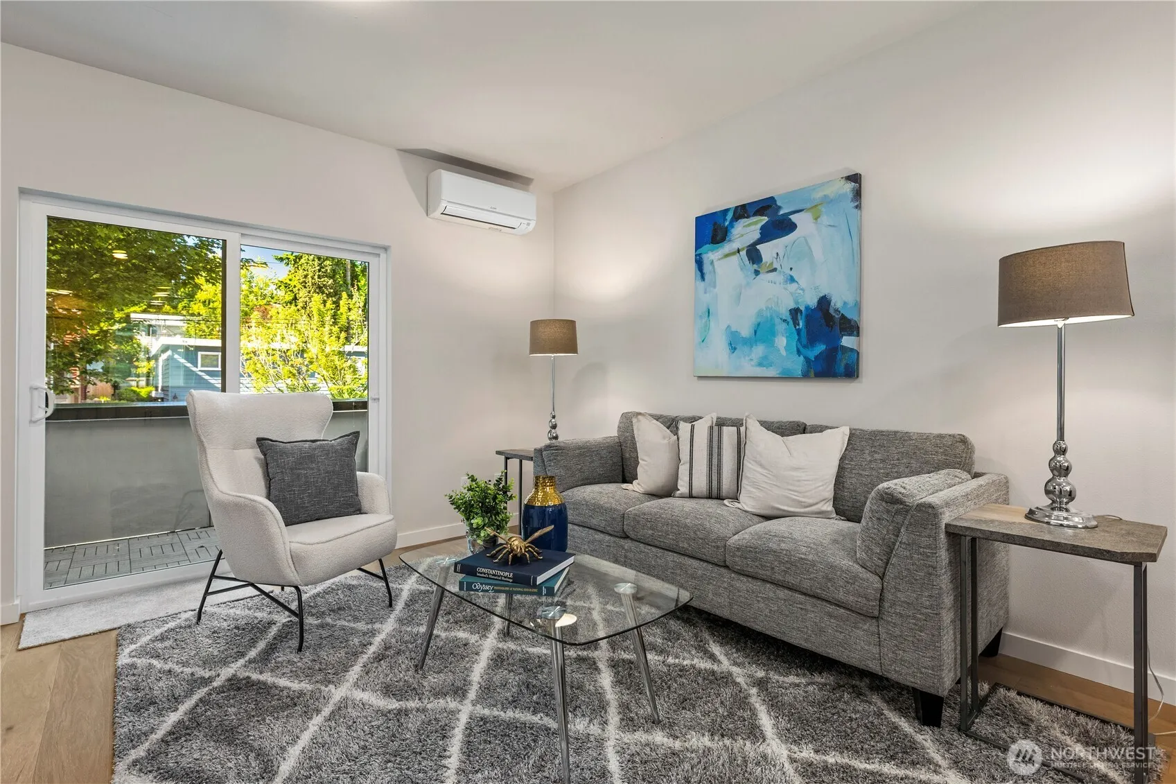 Property photo for 105 A Nw 39th Street, Seattle photo 5