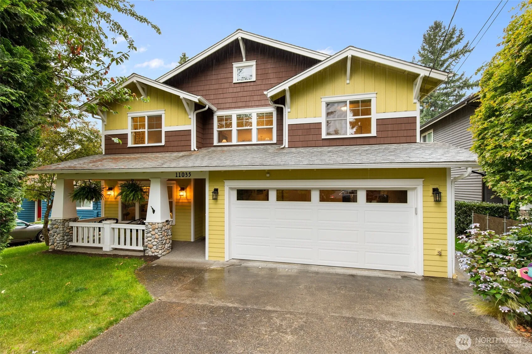Property photo for 11035 Bartlett Avenue Ne, Seattle