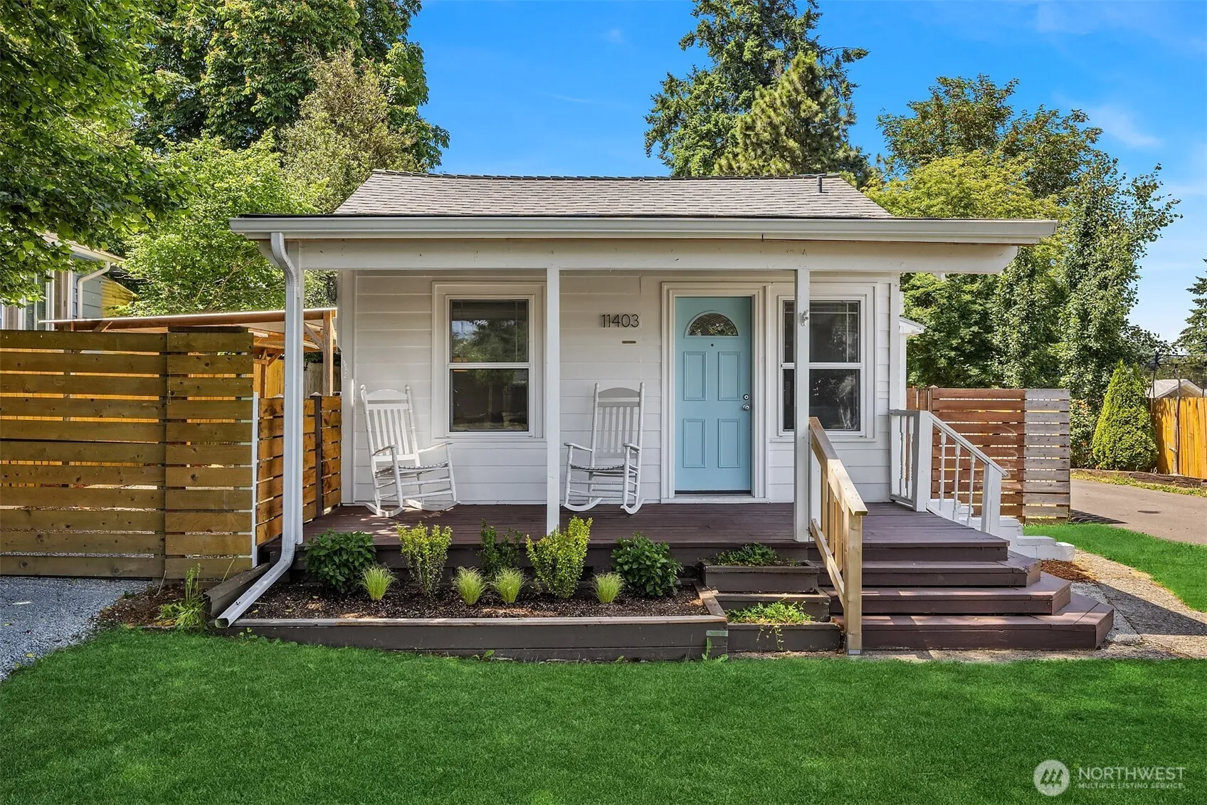 Property photo for 11403 14th Avenue S, Seattle photo 2