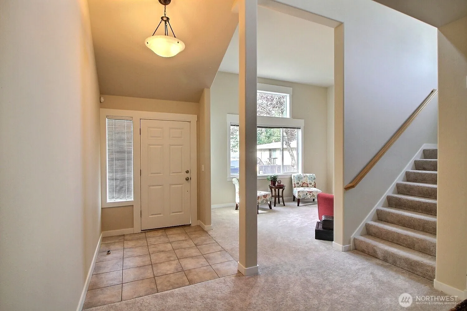 Property photo for 2027 Ne 25th Place, Renton photo 4