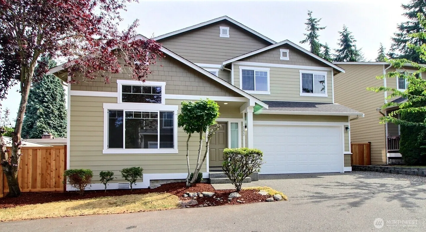 Property photo for 2027 Ne 25th Place, Renton photo 2
