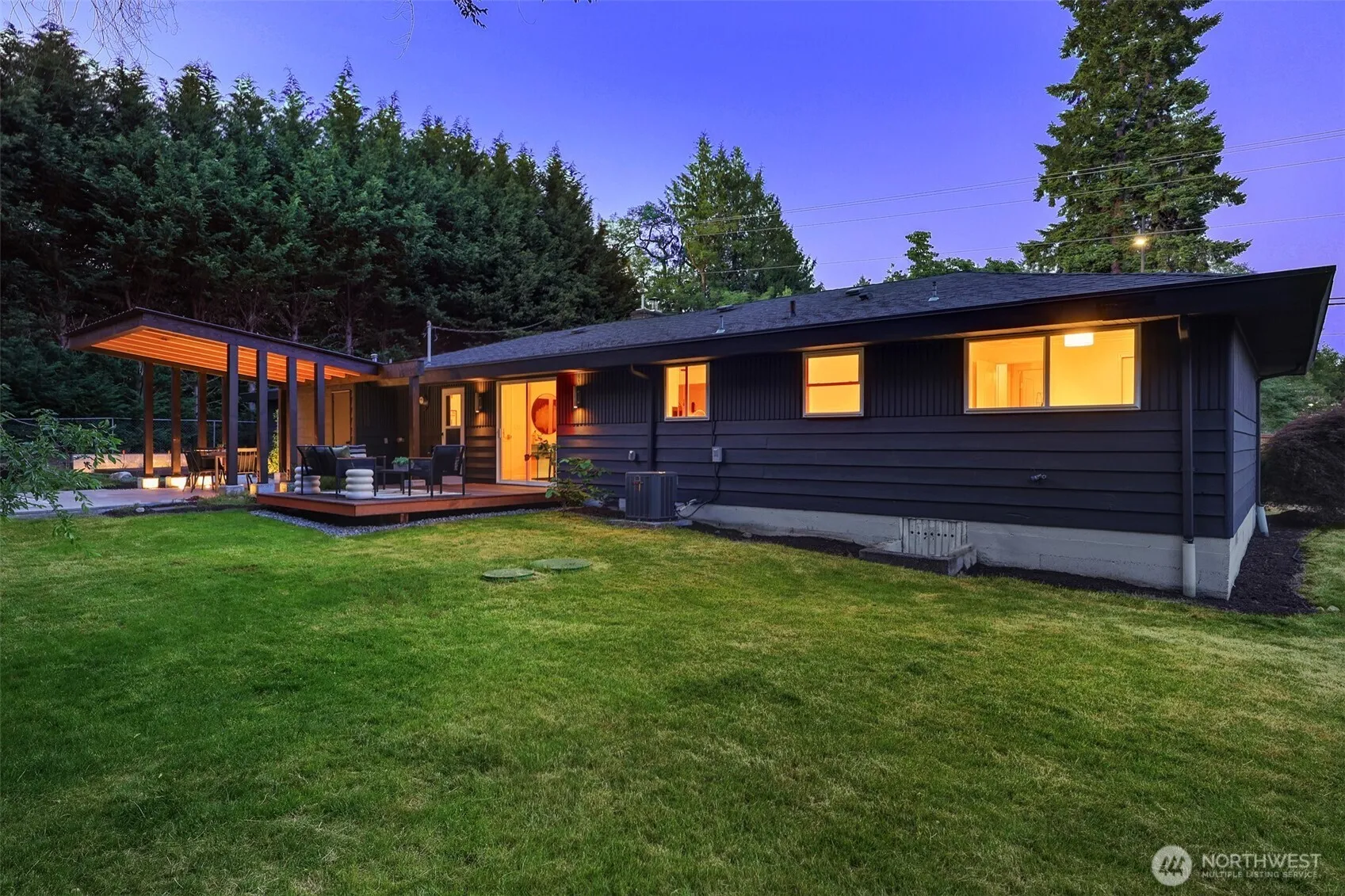 Property photo for 14007 156th Avenue Se, Renton photo 3